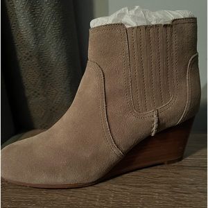 Violet & Red Shae Suede Wedge Bootie